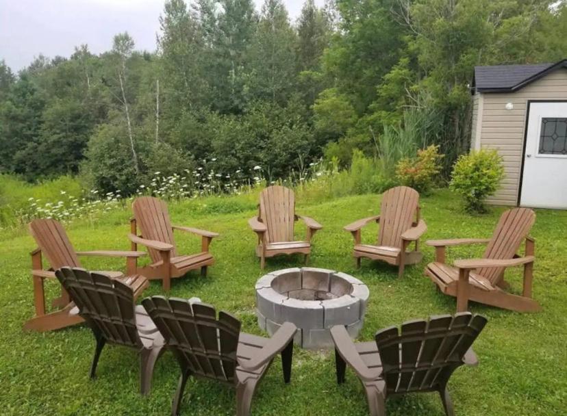 Condo Hotel Au Pied Du Mont Orford Екстериор снимка