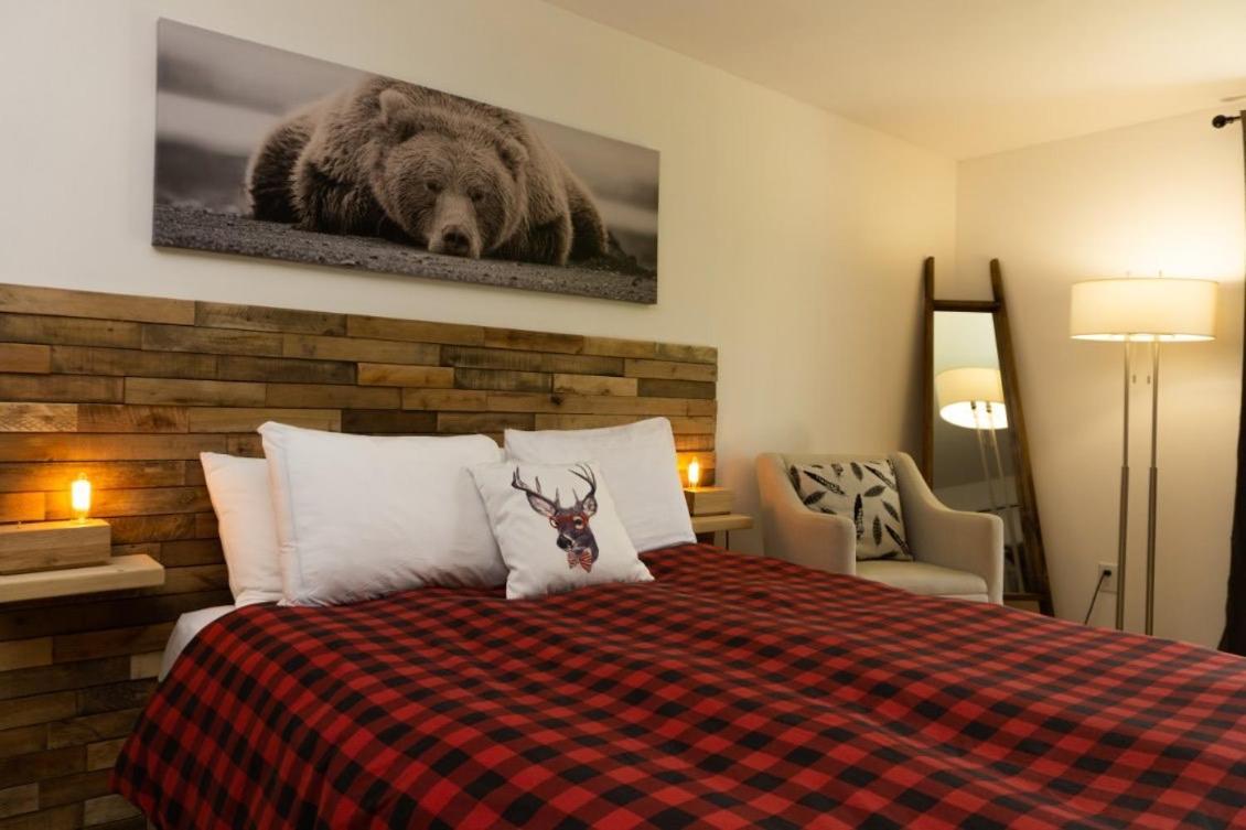 Condo Hotel Au Pied Du Mont Orford Екстериор снимка